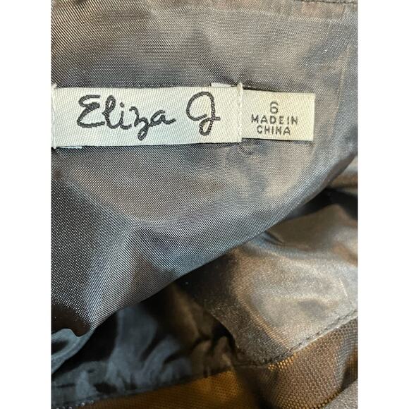 Eliza J Cocktail Dress Size 6 Purple Floral Mesh Sleeves Fit & Flare Whimsygoth - Picture 6 of 8